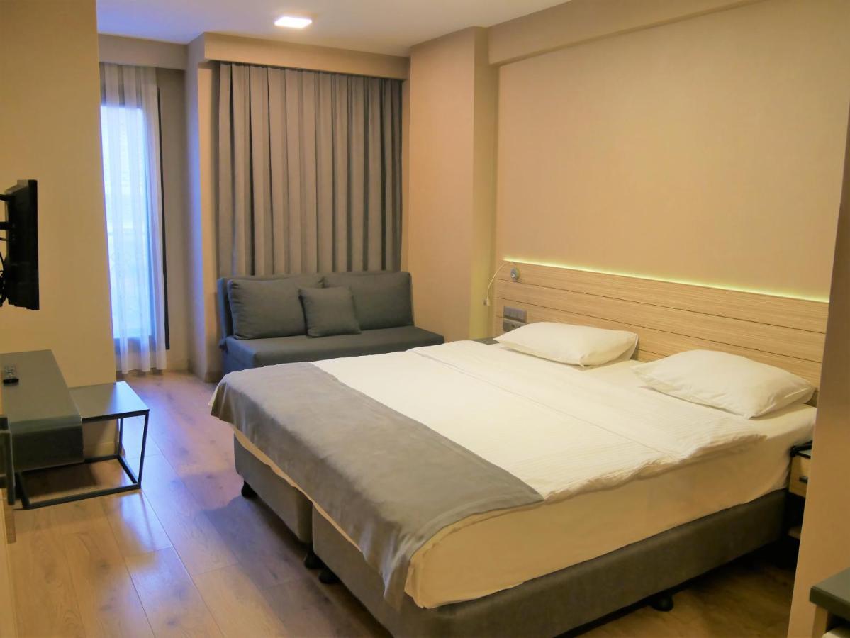 Superior Studio Sofa Bed,1372209125:JPEG
