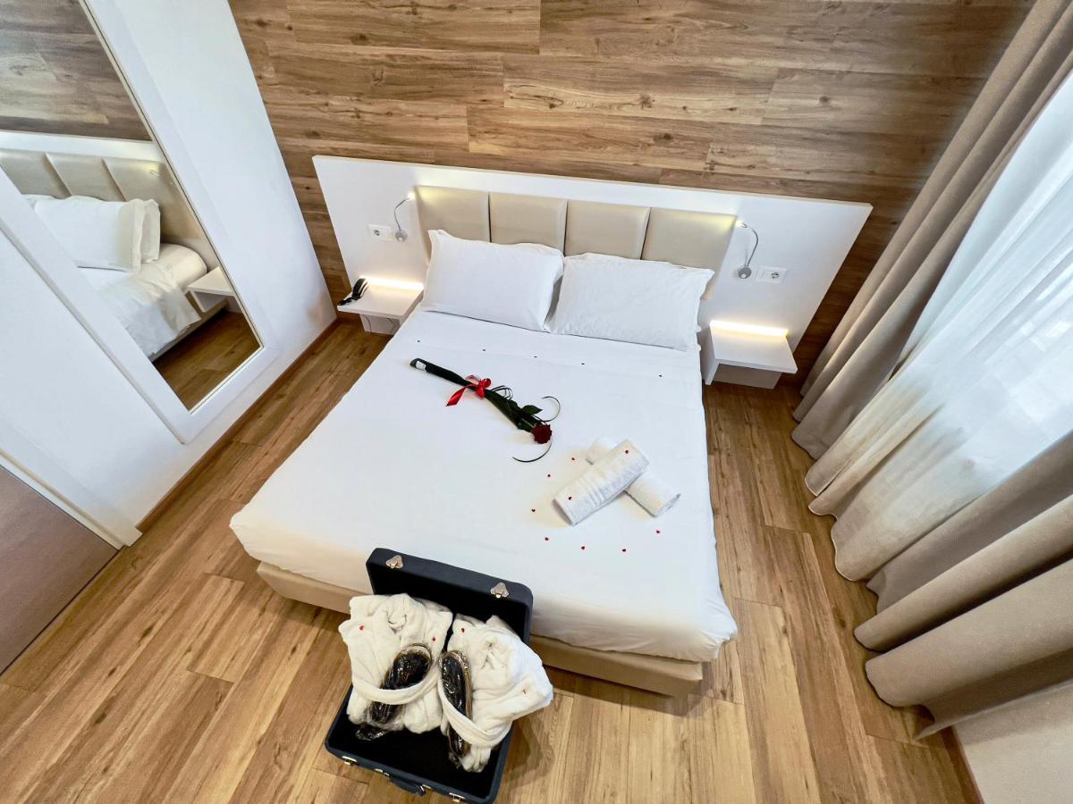 Double Room with Spa Bath