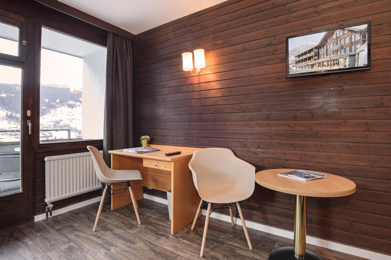 Triple Room Balcony Eiger View
