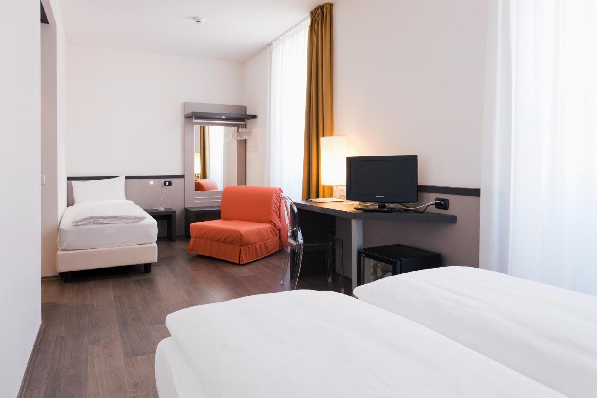 Triple Room,1227034529:JPEG