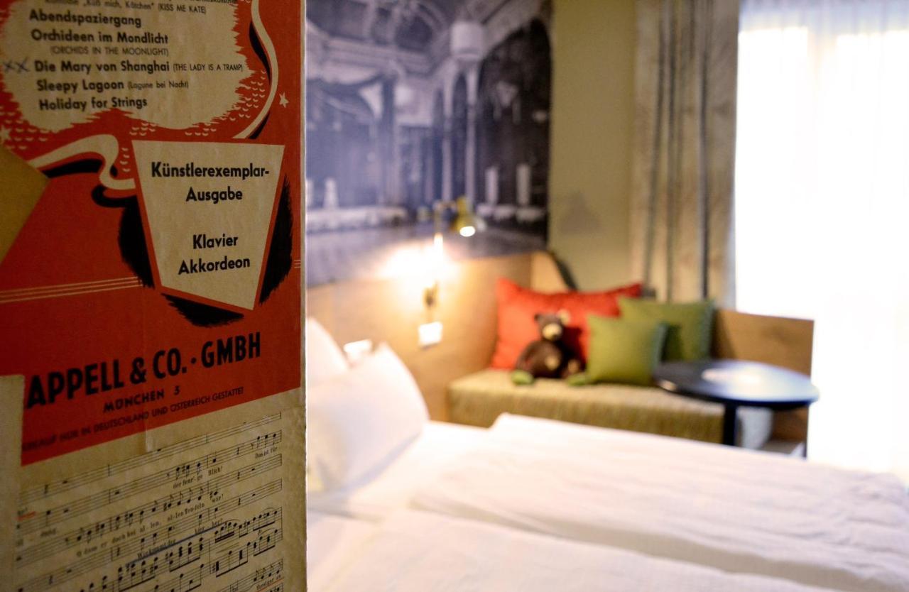 Doppelzimmer „MIGHTY" mit Kaffeemaschine – ruhige Lage