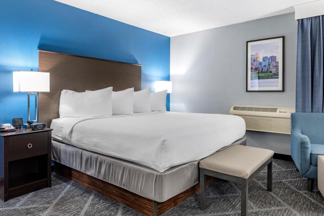 King Room with Sofa Bed and Walk-In Shower