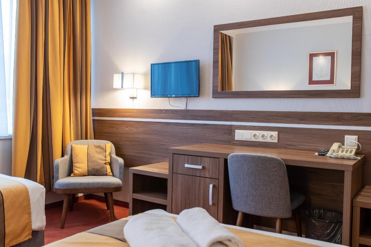 Twin Room,1192756870:JPEG