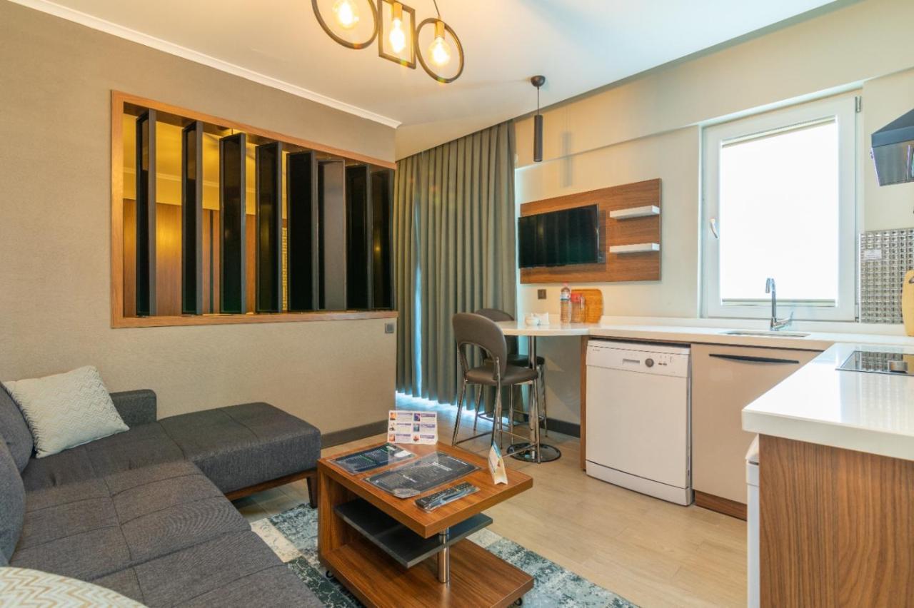 Superior Eckstudio