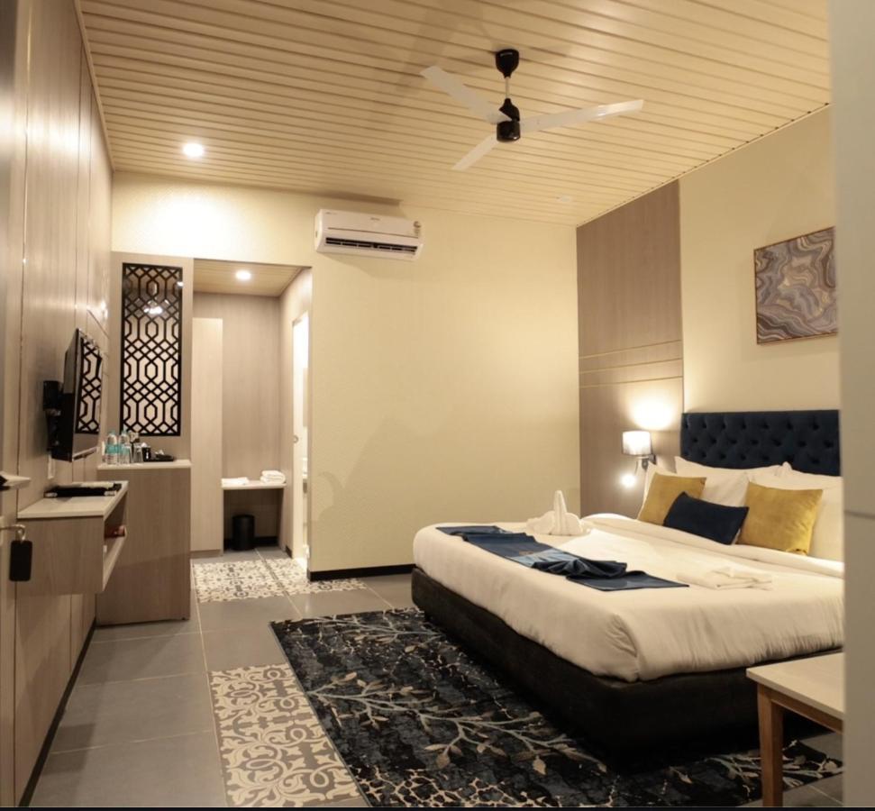 Superior Queen Room