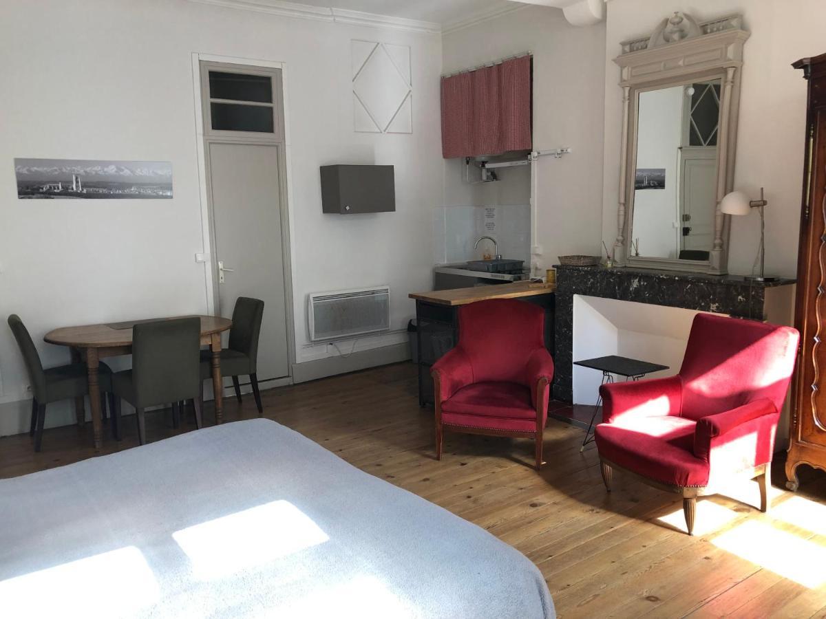 Chambre Triple avec Salle de Bains Privative