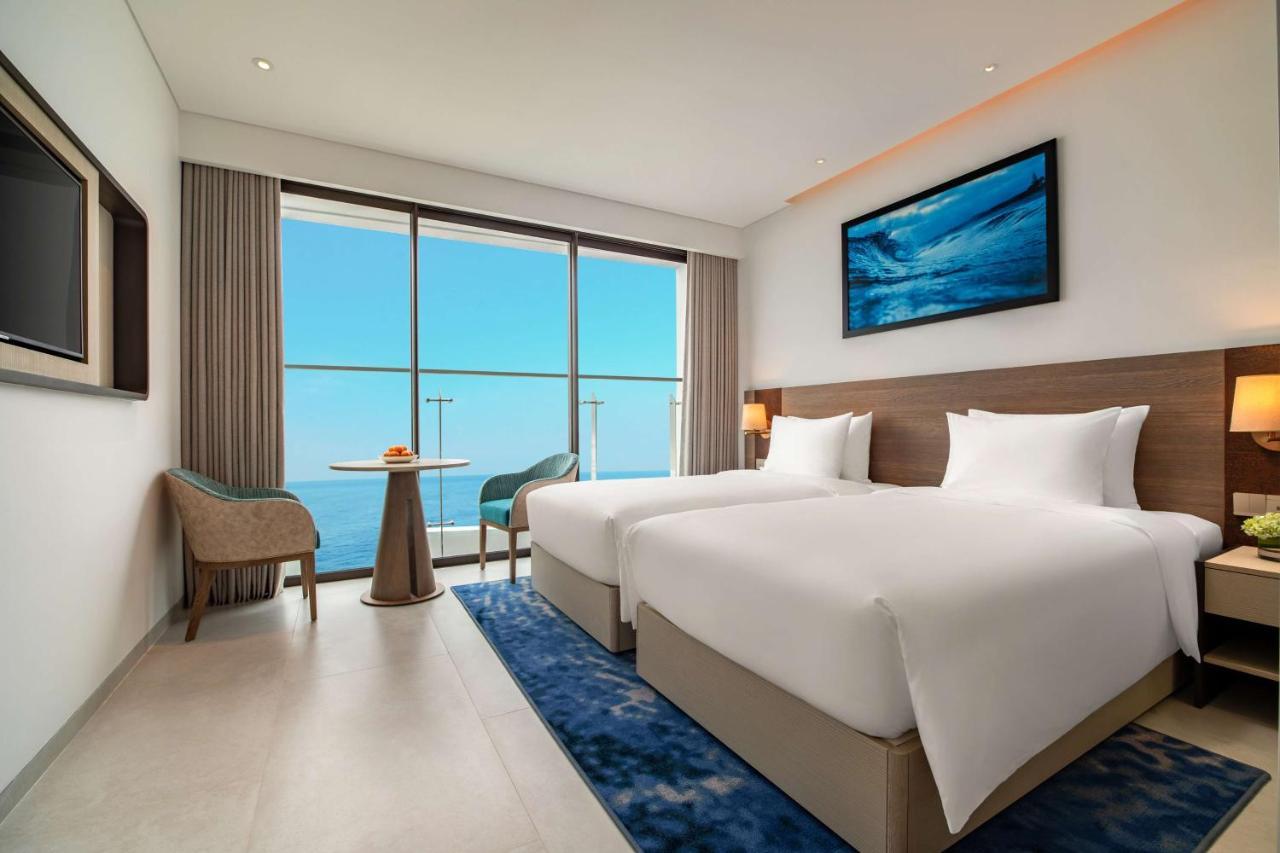 Deluxe Room - Partial Ocean View
