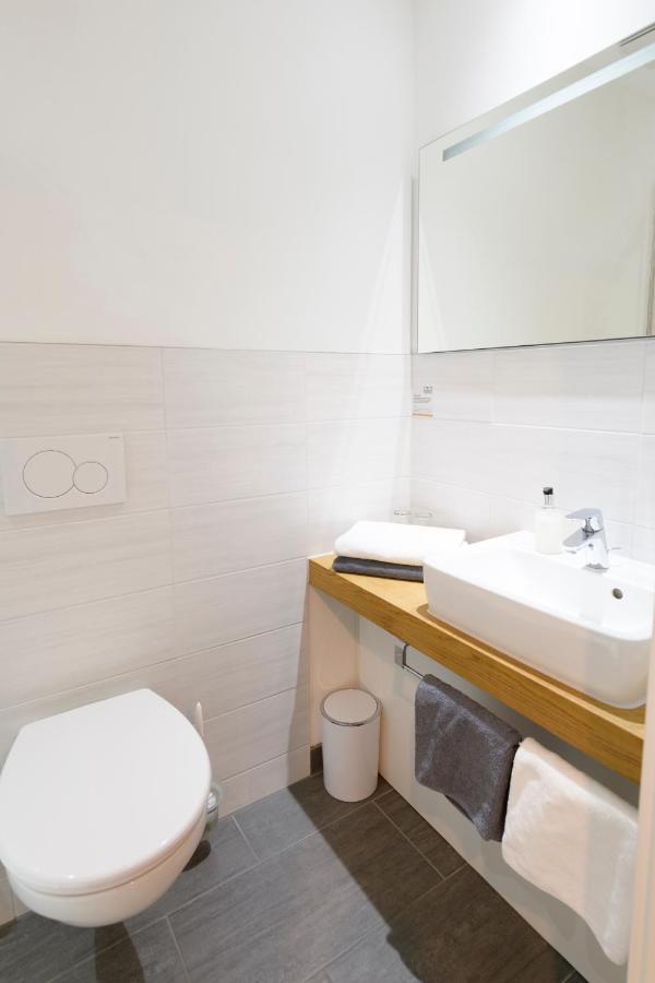 Double Room,1195346392:JPEG