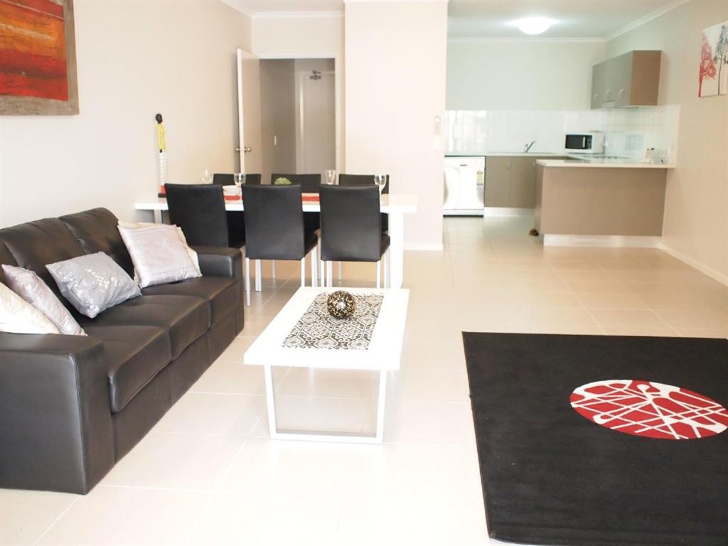 One-Bedroom Apartment,1195670341:JPEG