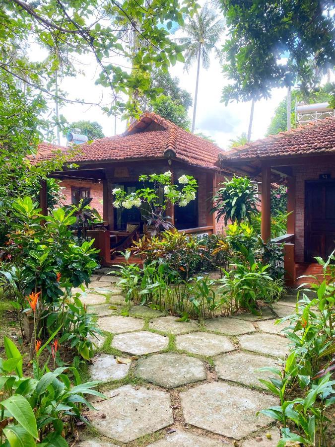 Bungalow with Garden View,1213160836:JPEG