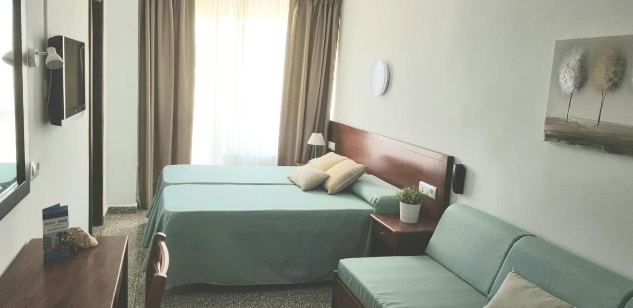 Superior Double Room with Pool View