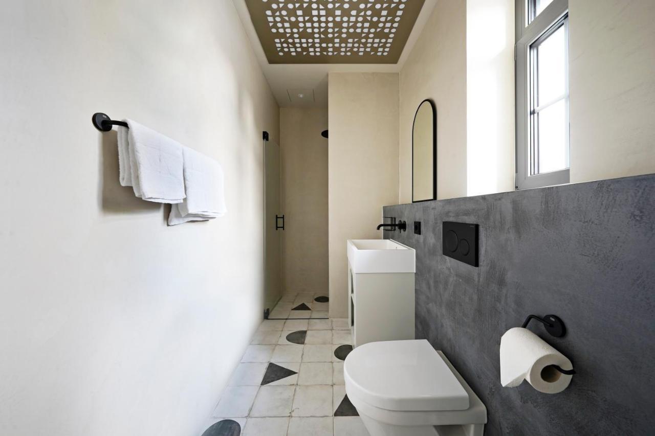 Standard Room,1196924536:JPEG