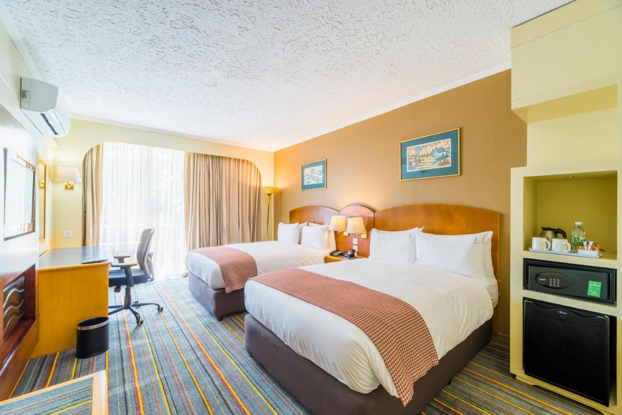Double Room with Two Double Beds - Non-Smoking