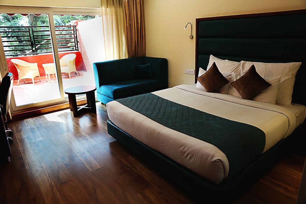 Deluxe Double Room with Balcony
