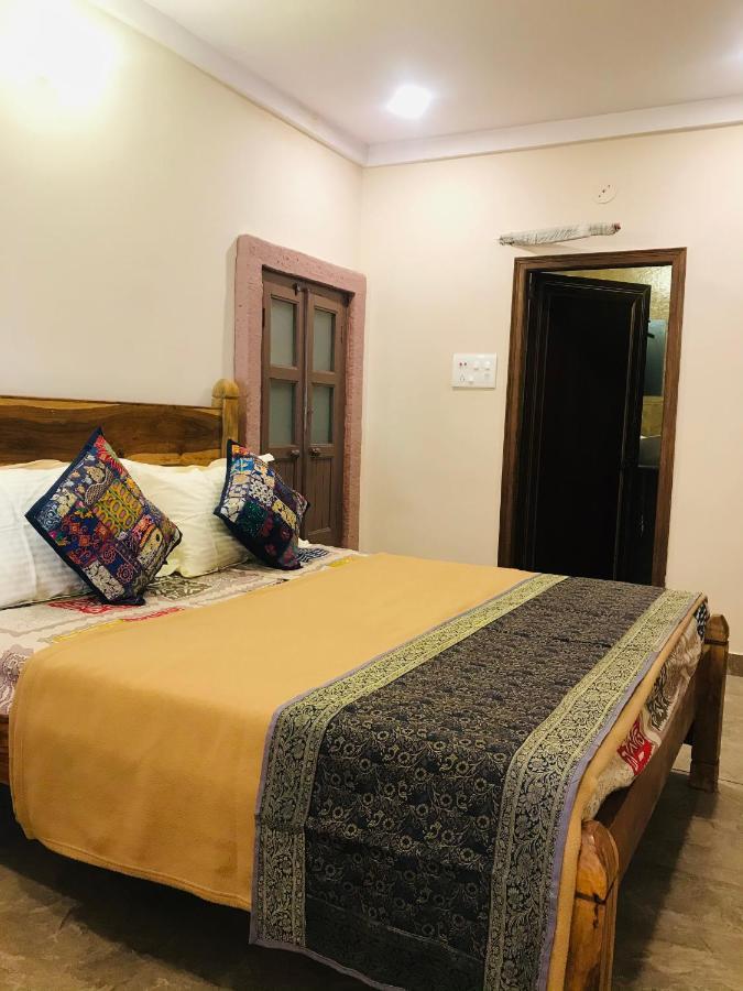 Standard Double Room Fan,1583205550:JPEG