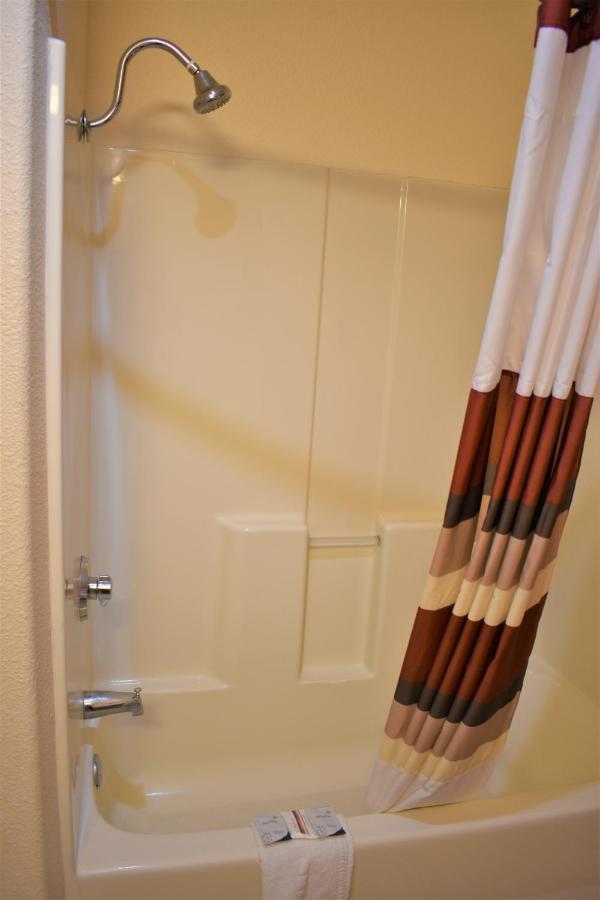 Double Room with Two Double Beds - Non-Smoking