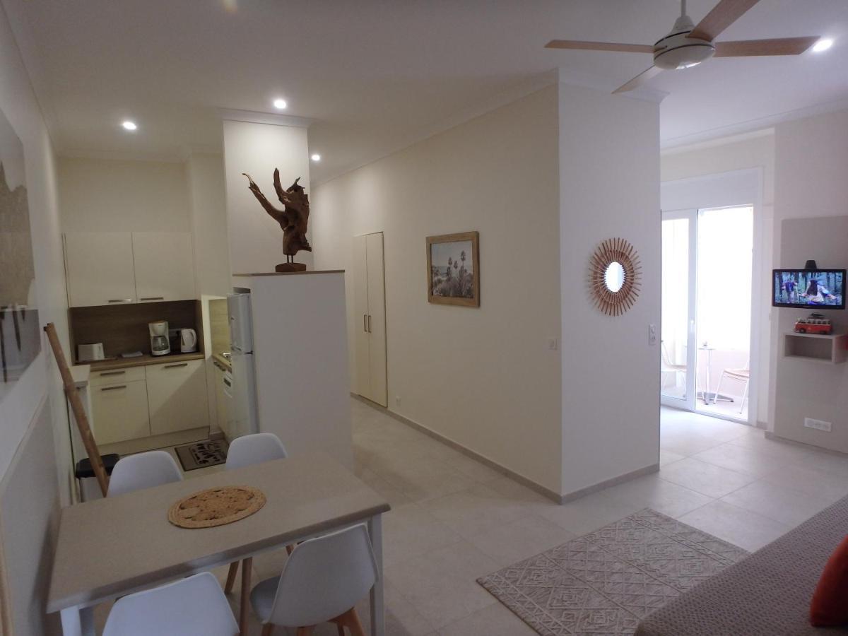 Appartement 2 Chambres avec Terrasse (4 Personnes - Vue sur Mer - Premier Étage)