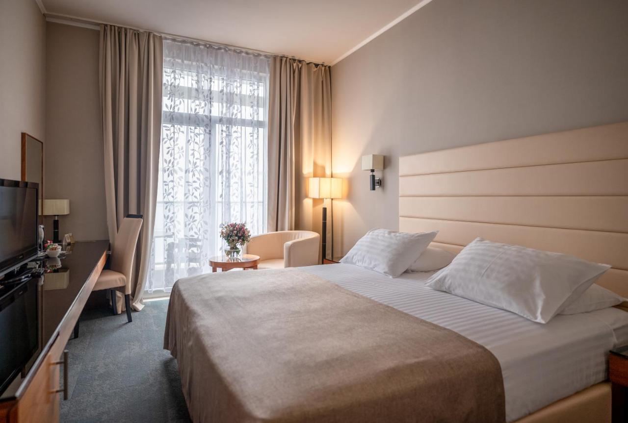 Executive Room with Balcony,1540925593:JPEG