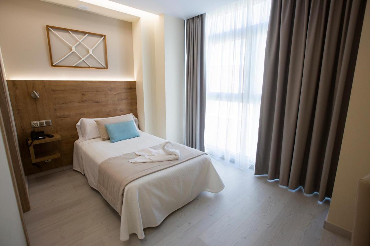 Standard Single Room with Mountain View