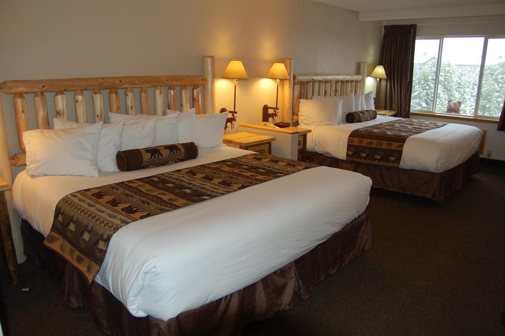King Room with Two King Beds