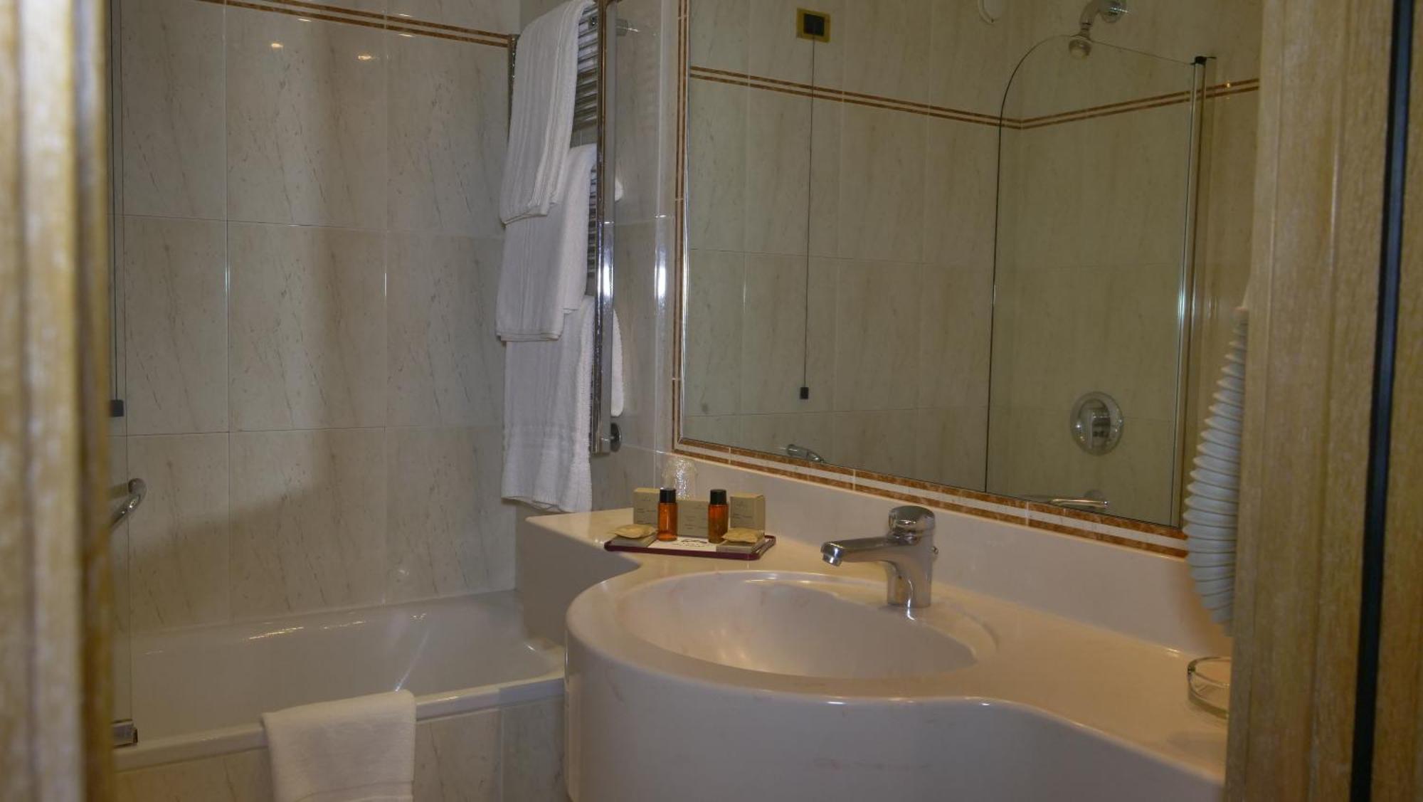 Classic Triple Room