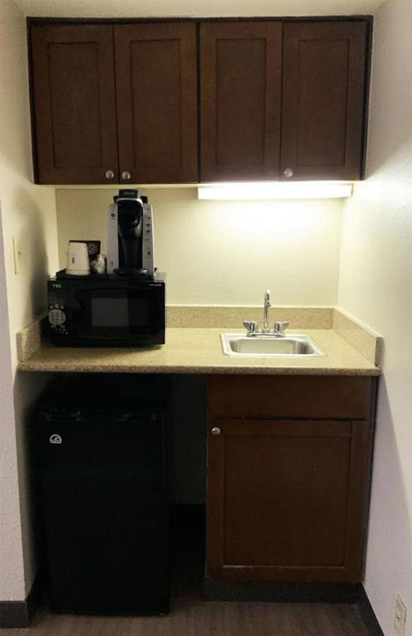 1 Kind Bed, Mobility Accessible Studio Suite, Non-Smoking