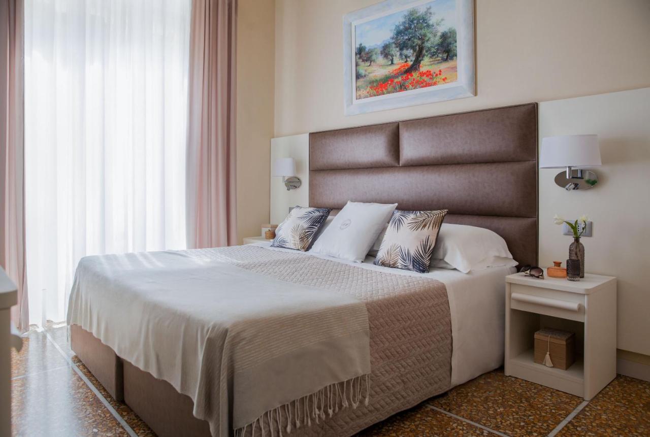 Double or Twin Room with Balcony