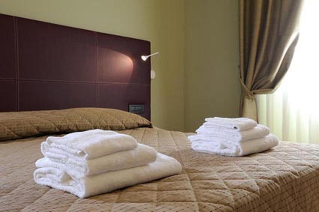 Basic Triple Room