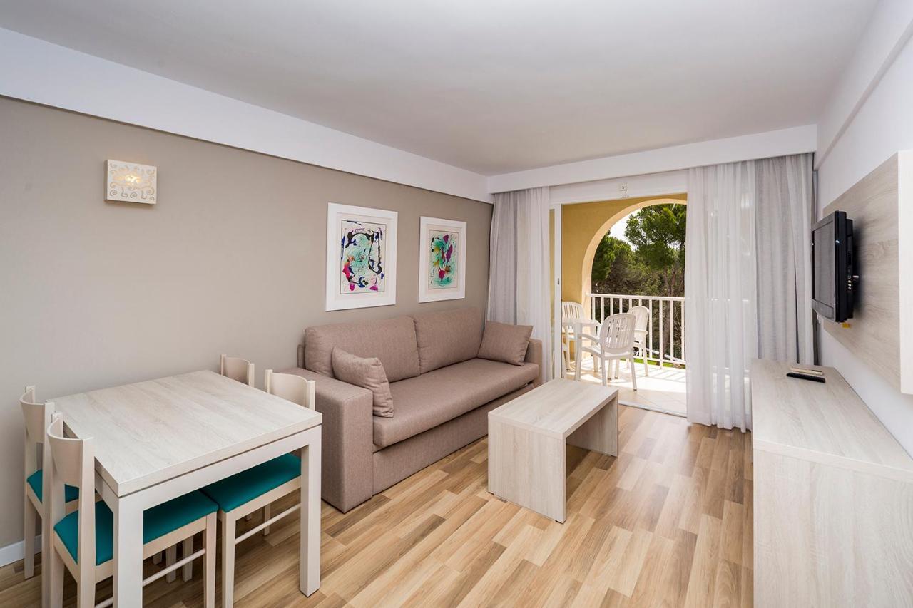 Superior One-Bedroom Apartment