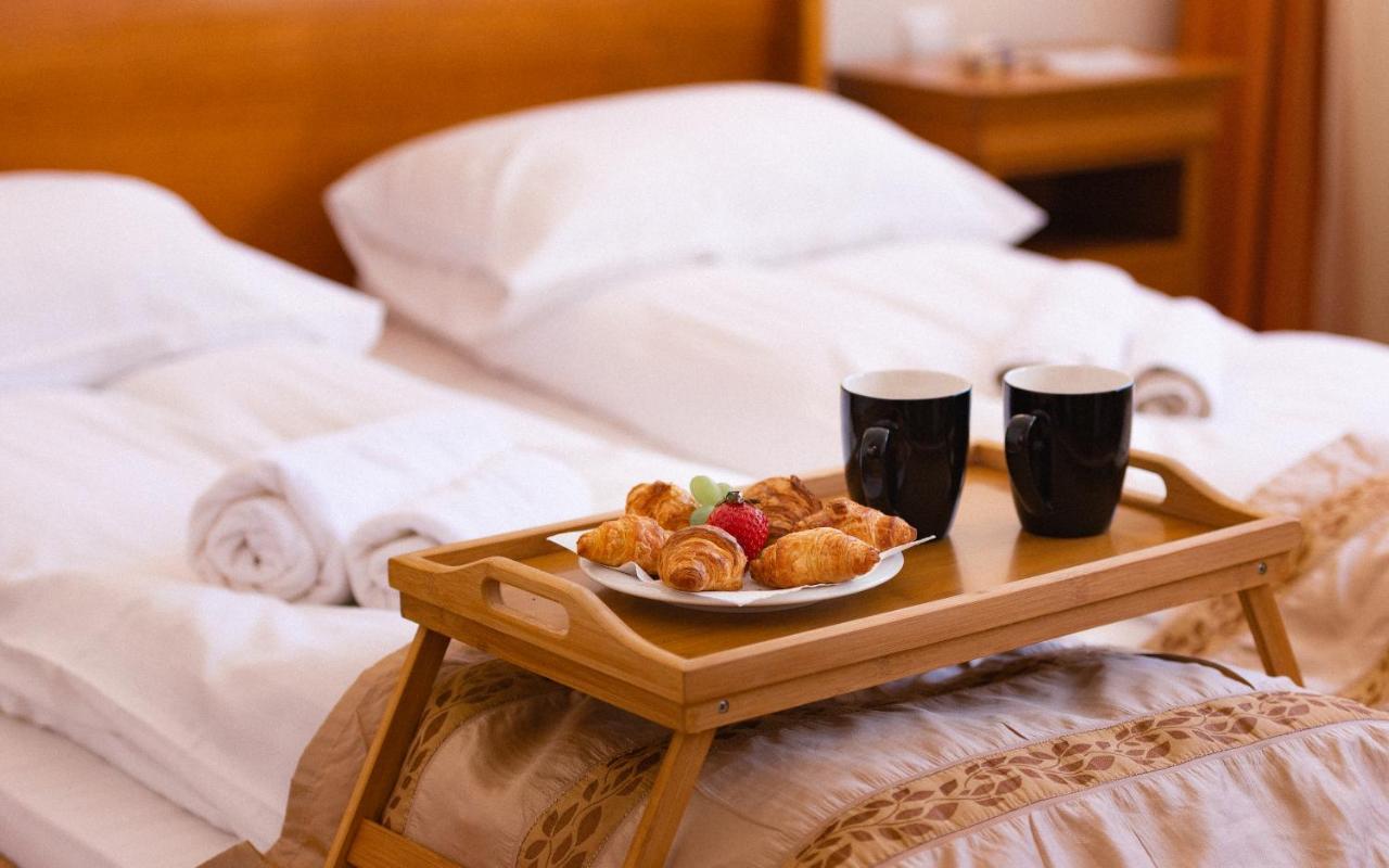 Junior Suite (2 Adults)