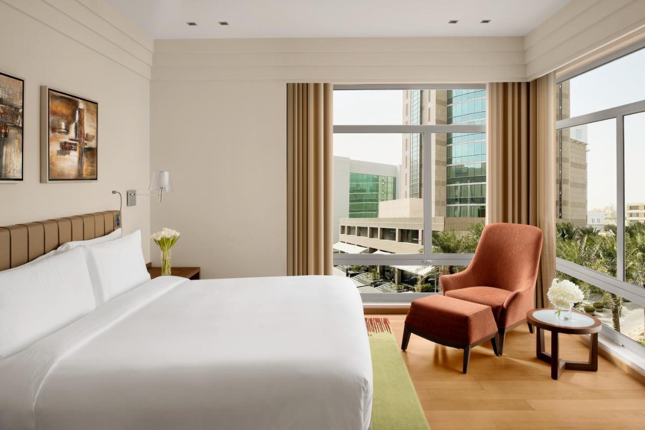 One-Bedroom Tower Suite