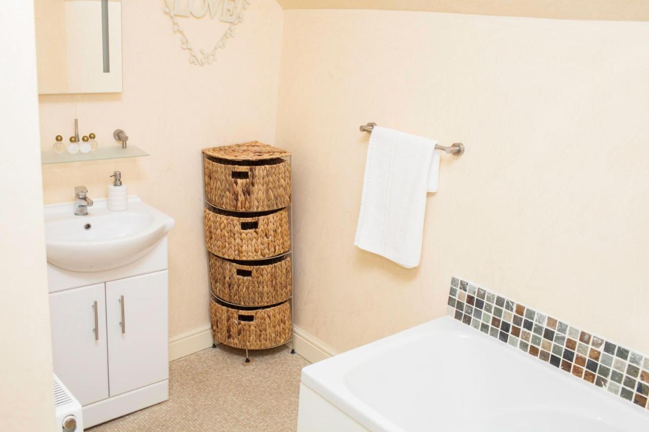 Double or Twin Room with Private Bathroom