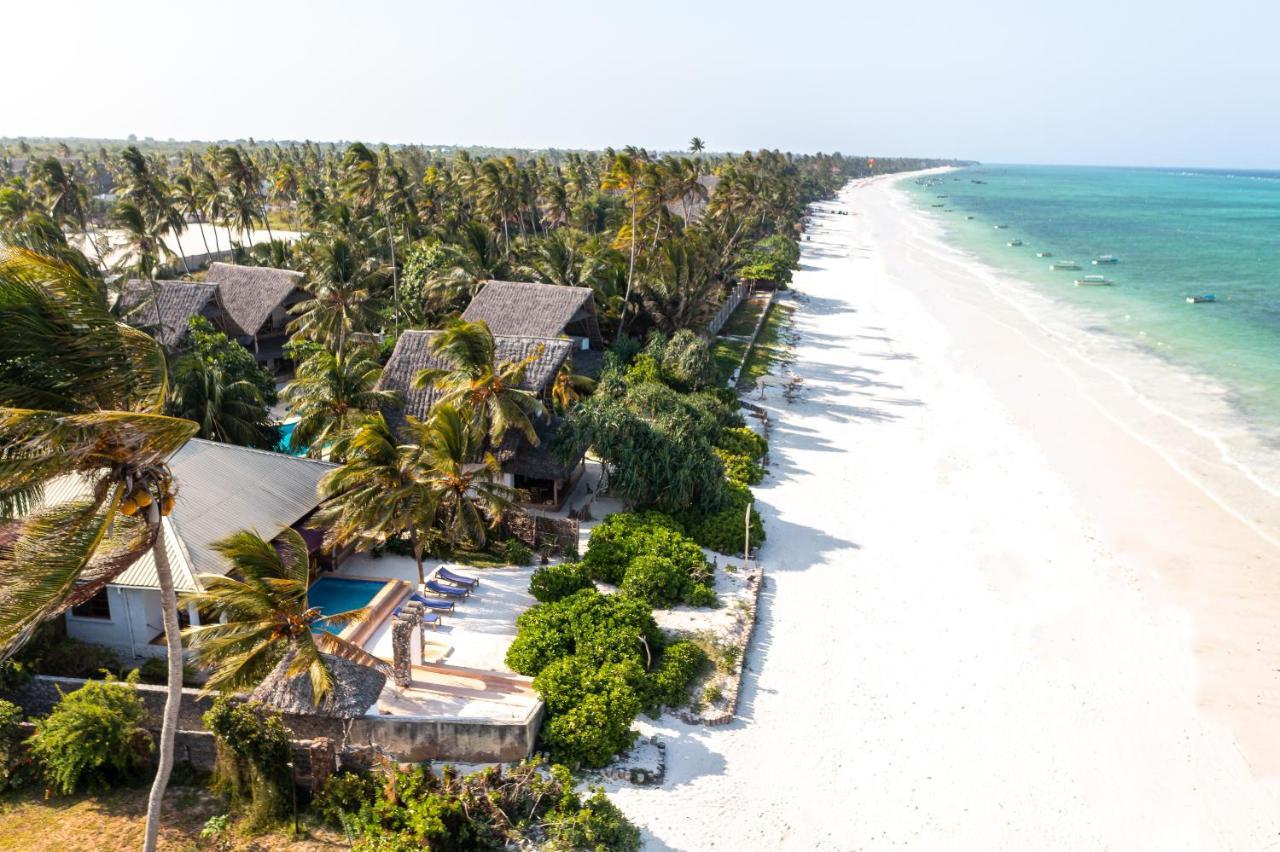 Villa - Beach Front