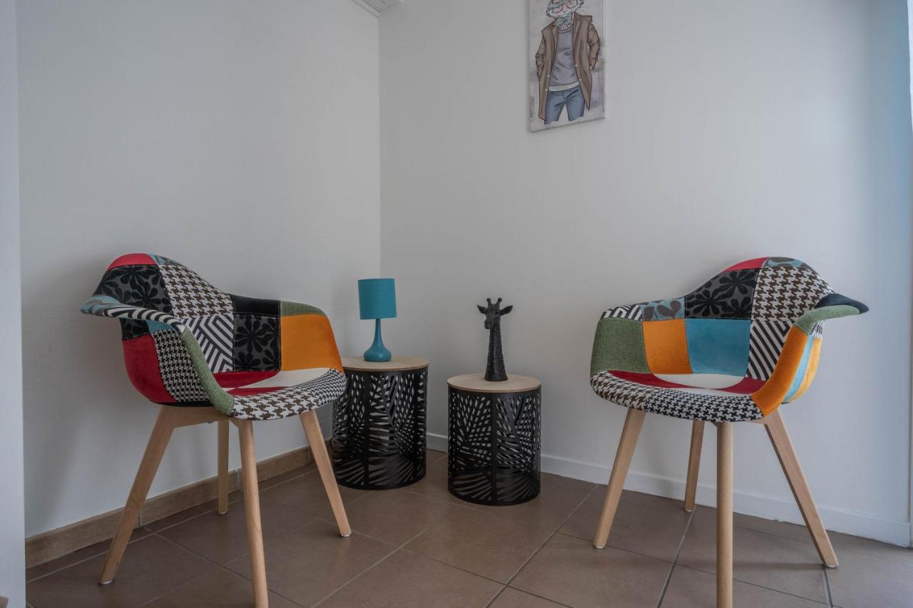 Superior Quadruple Room with air-conditioning and  with a partial sea view