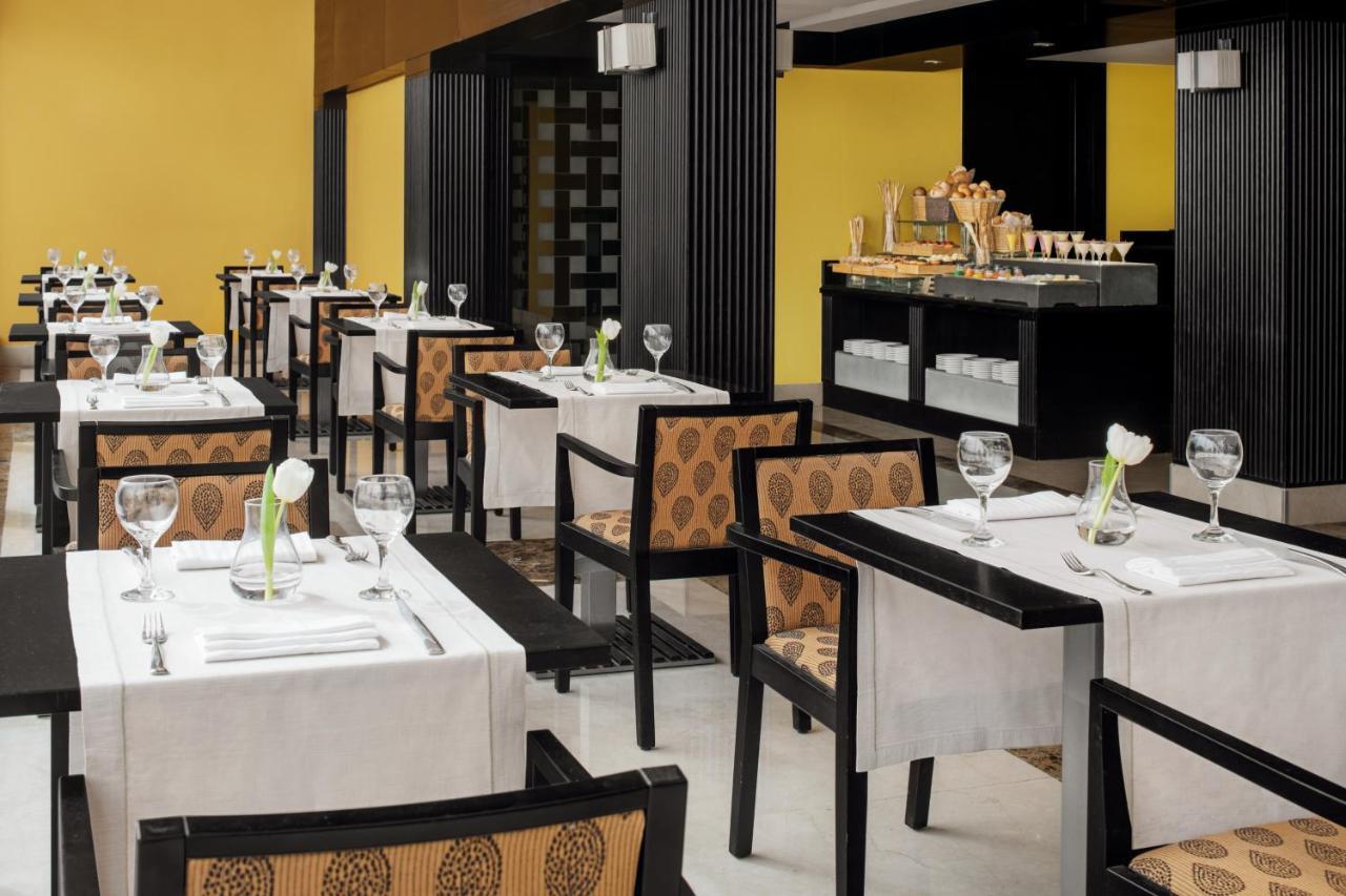 Premium King Room - Club Lounge Access