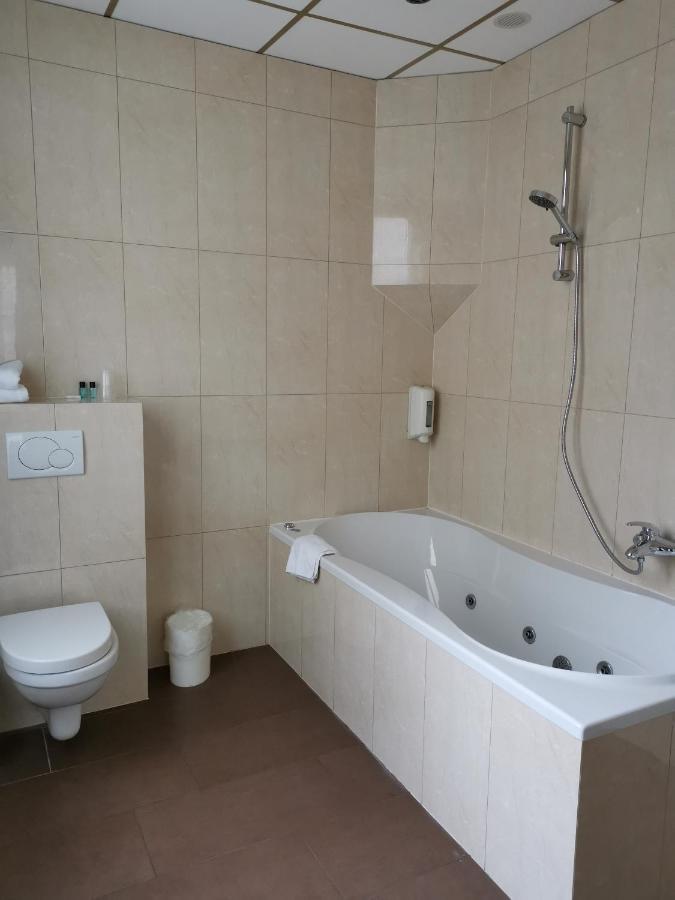 Comfort Double Room with Bath,1204704811:JPEG