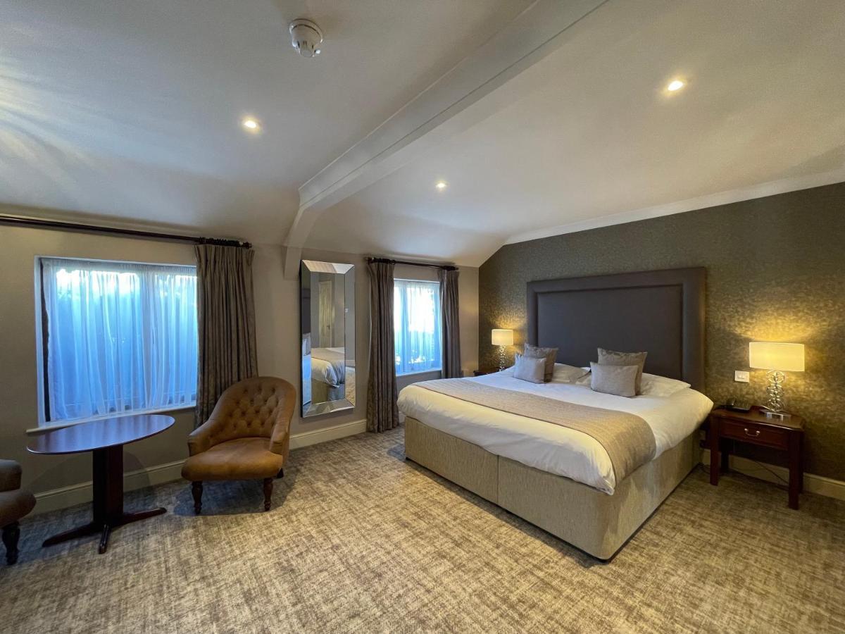 Courtyard Room