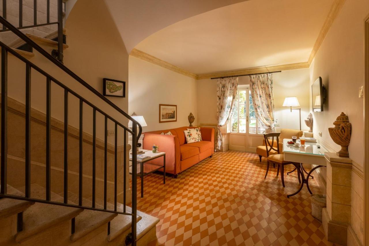 Romantic Double Room with Spa Package - Split Level
