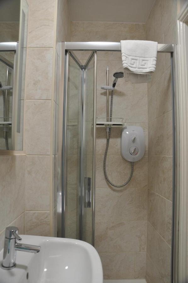 Super king bed or Twin room En-suite with Balcony