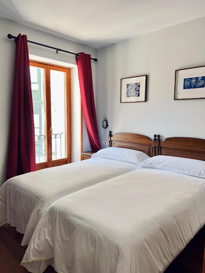 Standard Double Room,1361277530:JPEG