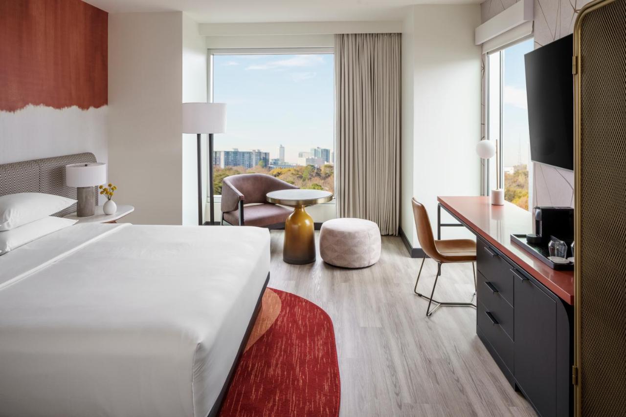 Habitación esquinera con cama extragrande - Planta alta