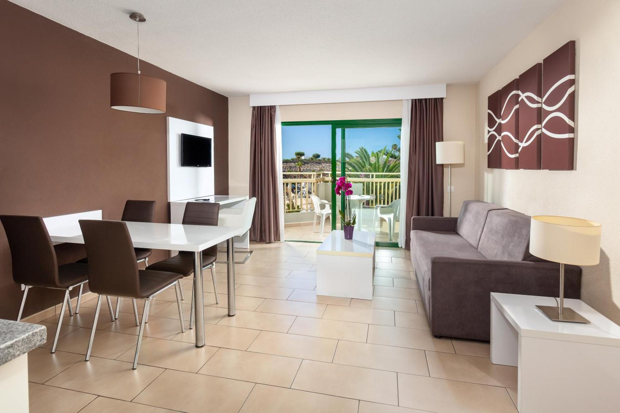 One-Bedroom Apartment,1207576636:JPEG