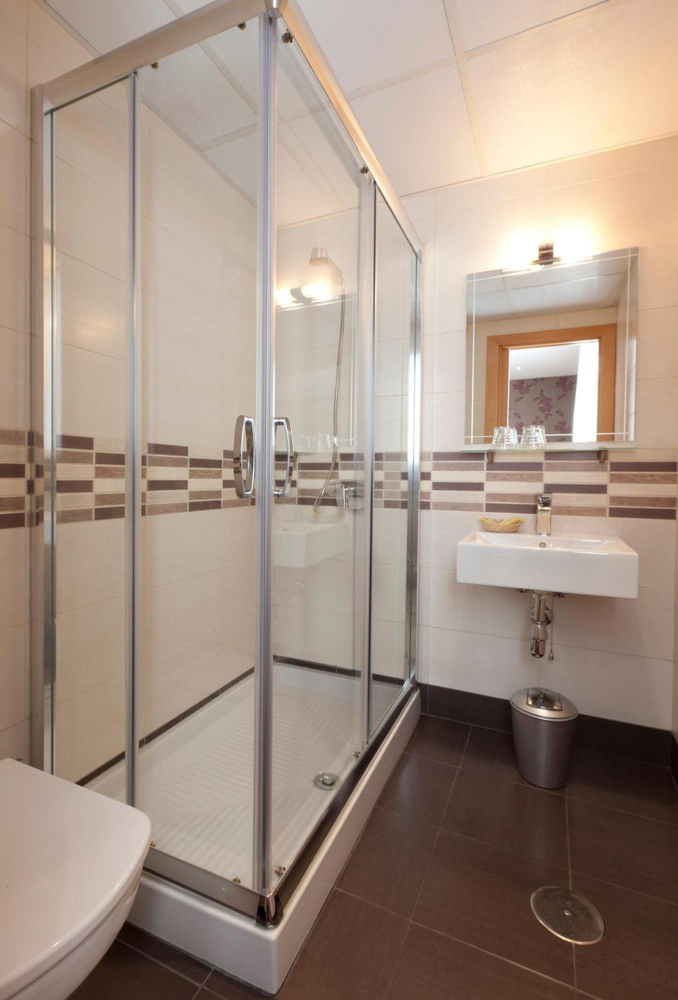 Tweepersoonskamer met Extra Bed (3 Volwassenen)