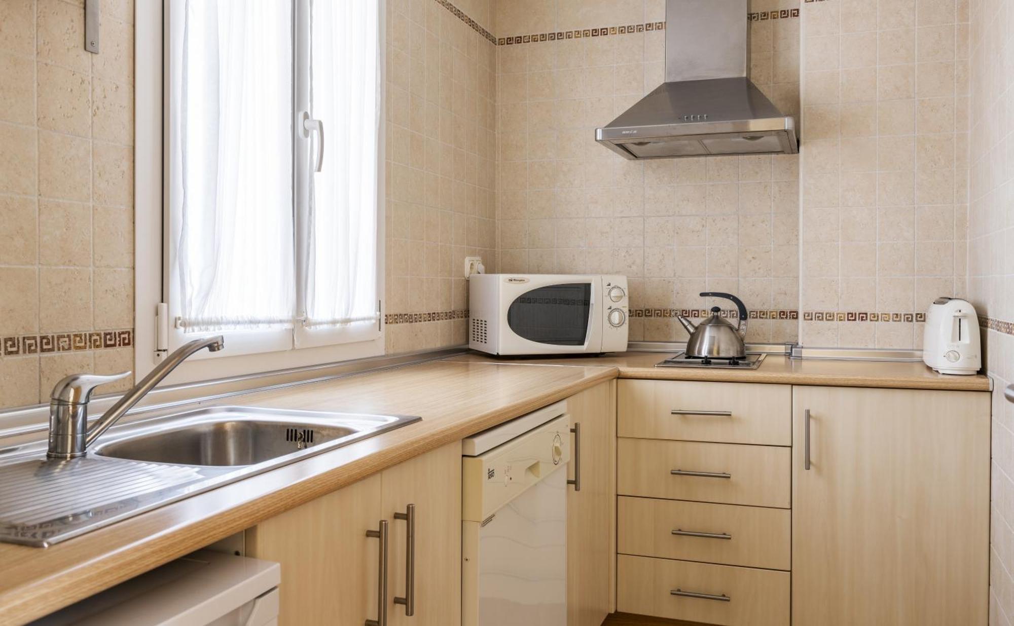 One-Bedroom Apartment (2 Adults),1498565470:JPEG