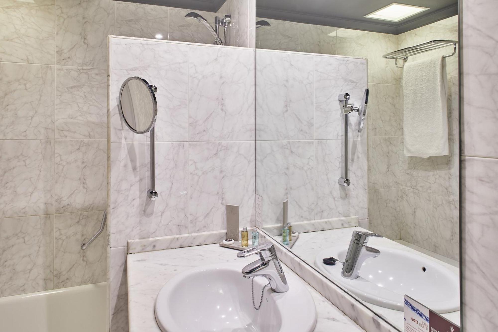 Double or Twin Room with View