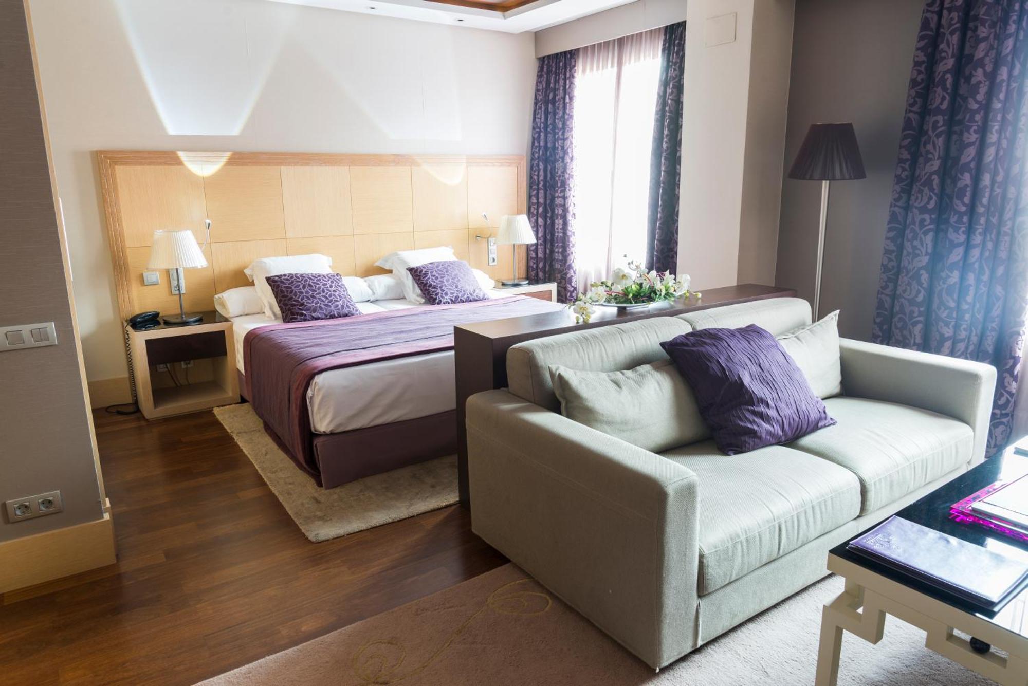 Premium Suite