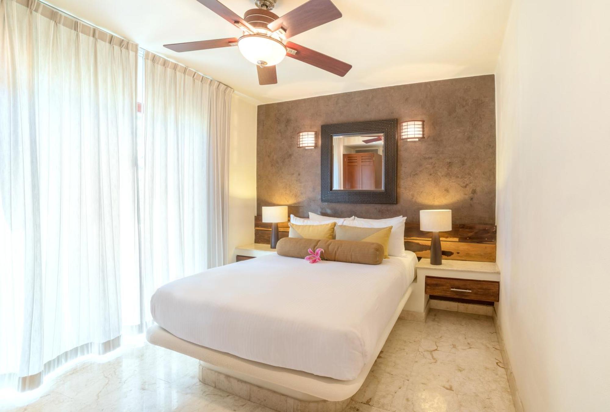 Three-Bedroom Apartment Penthouse