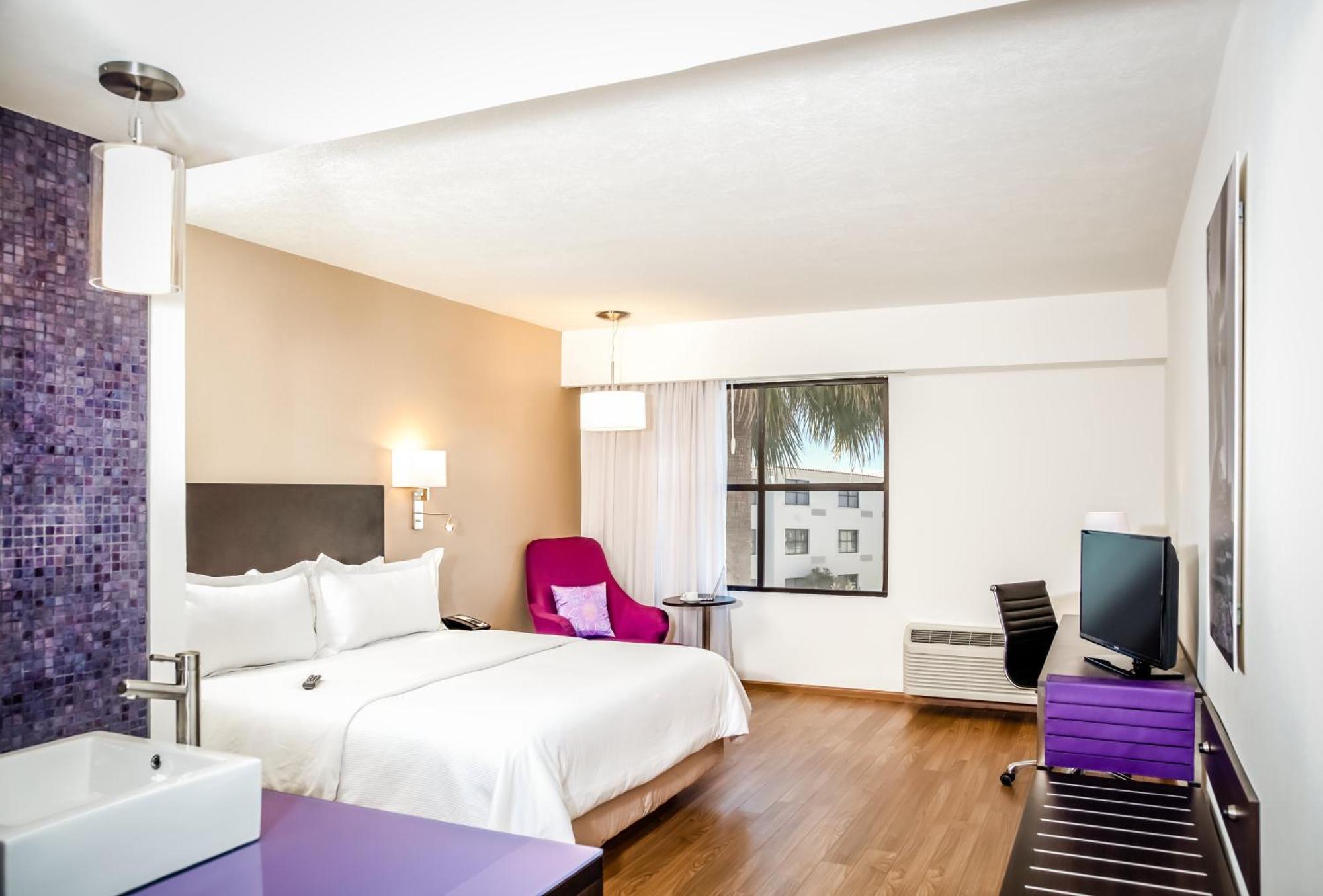 Executive King Room