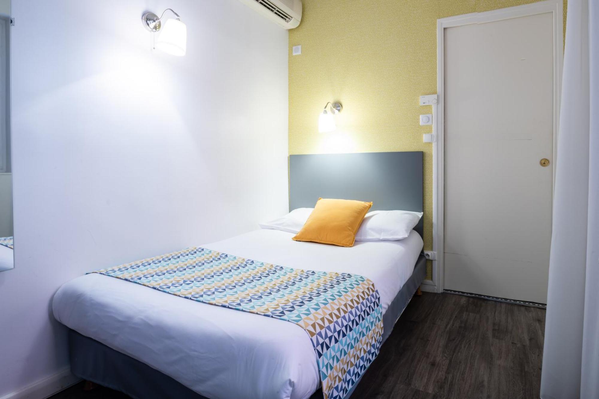 Standard Single Room,1208358295:JPEG