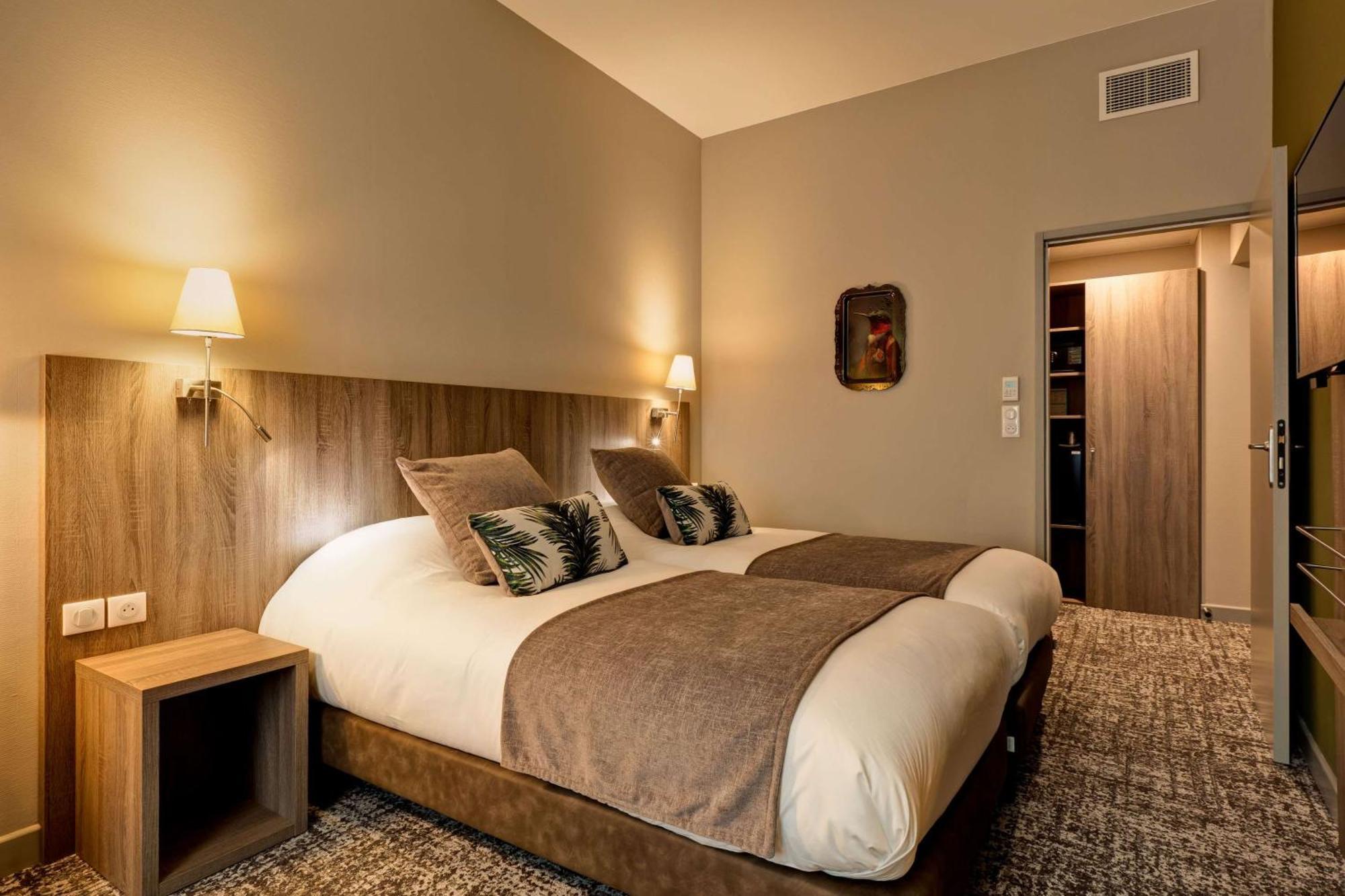 Superior Queen Room